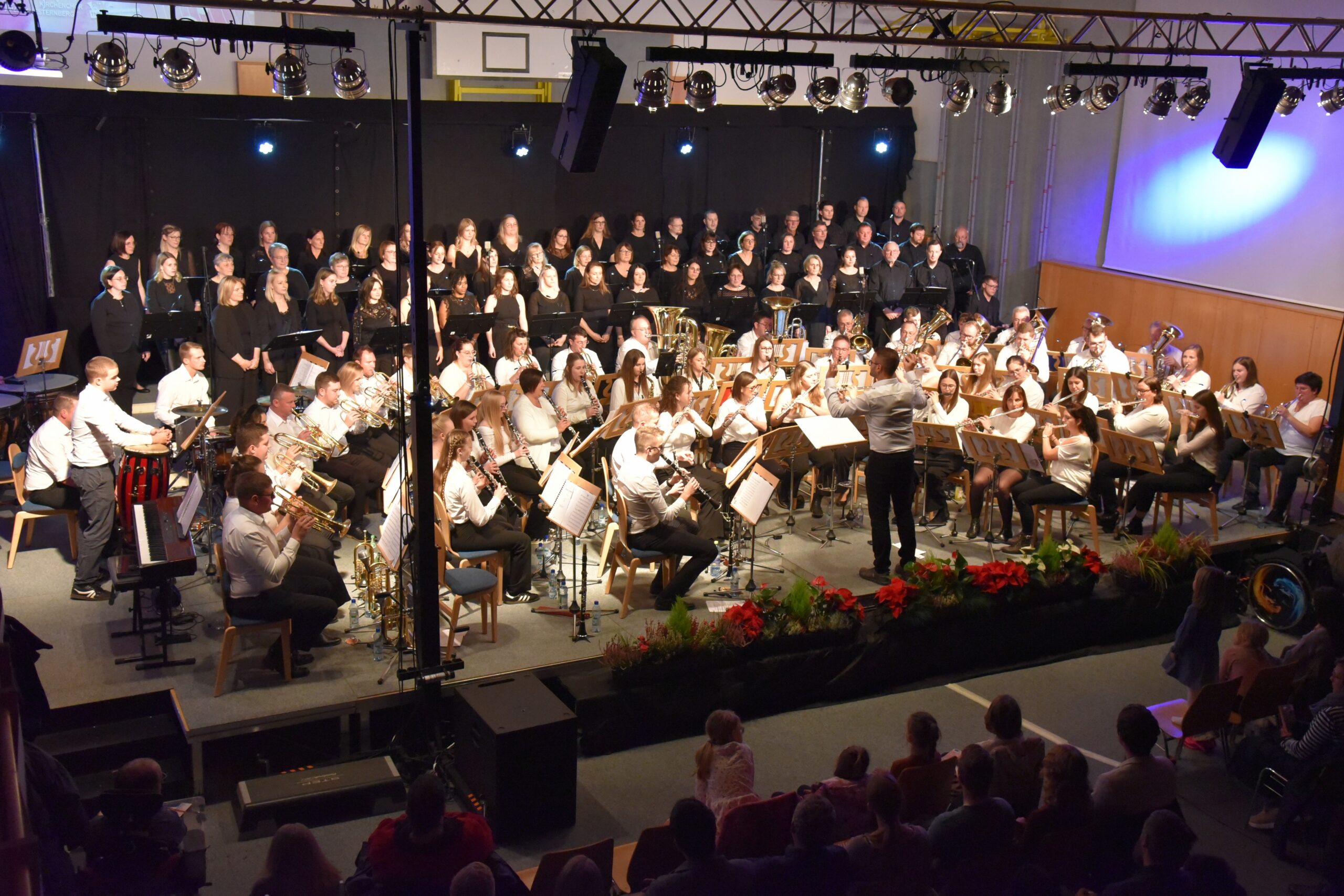 2025-11-09_VIVA-Konzert-000